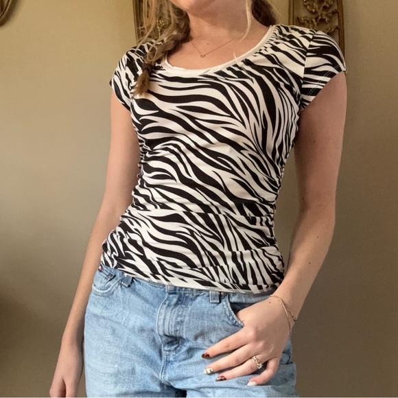White House Black Market Zebra Print Top - Picture 7 of 8